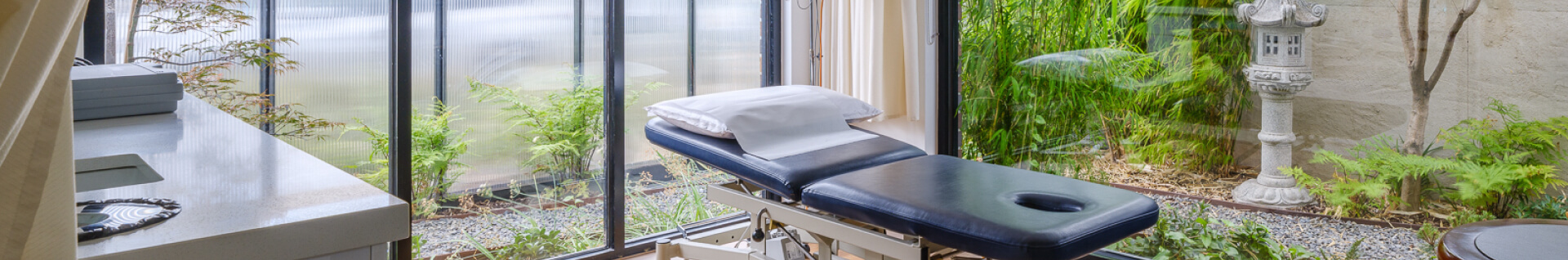 A North Western Dermatology consultation room